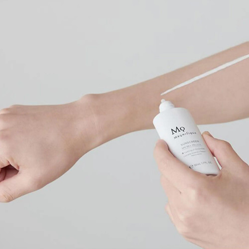 Мужской солнцезащитный крем KOSE Magnifique Sunscreen SPF50+ PA++++