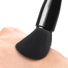 Многофункциональная кисть для макияжа лица Shiseido Makeup MARU FUDE Multi Face Brush